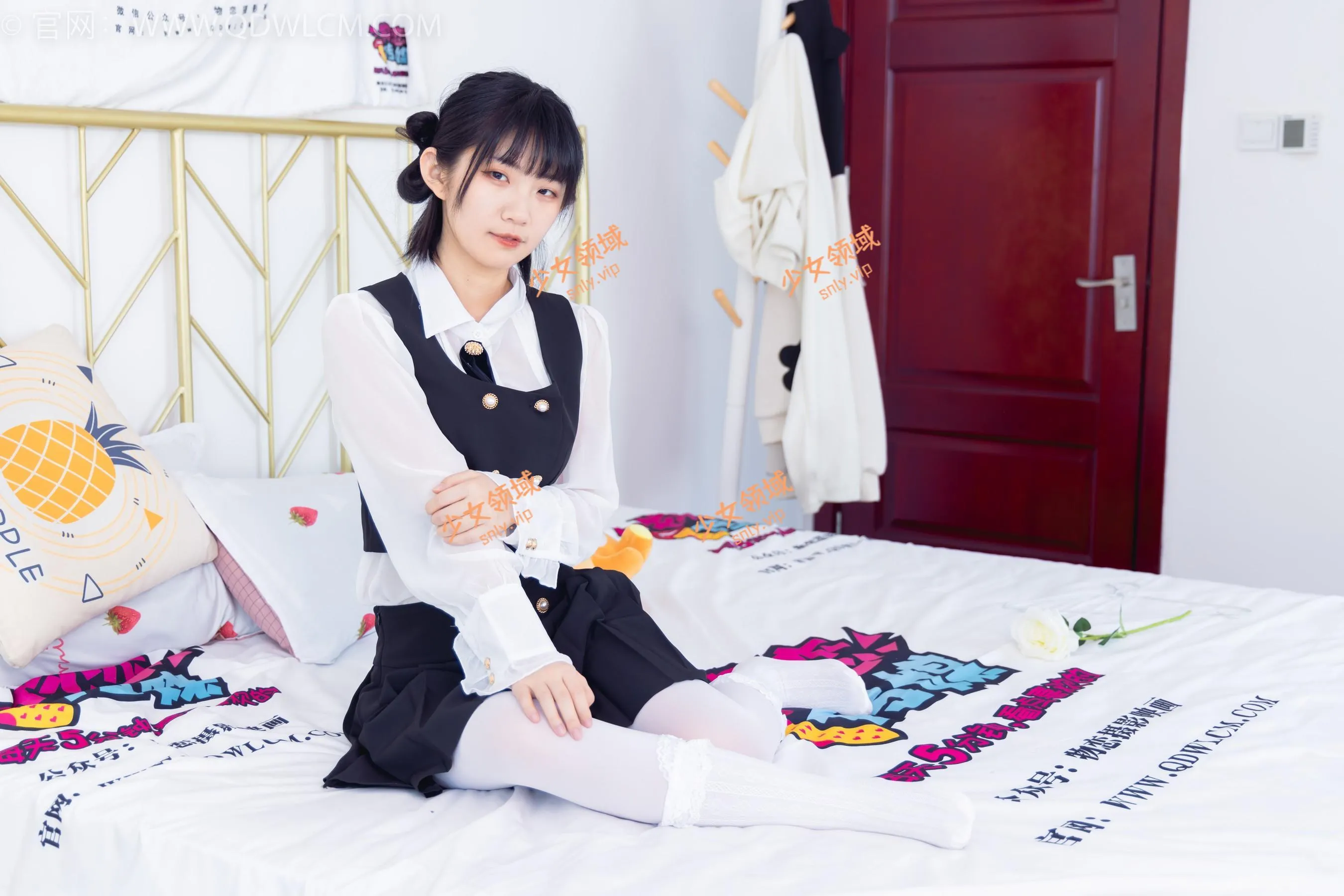 物恋传媒 NO.1555 暗月-蓝莓之恋 [155P]插图3